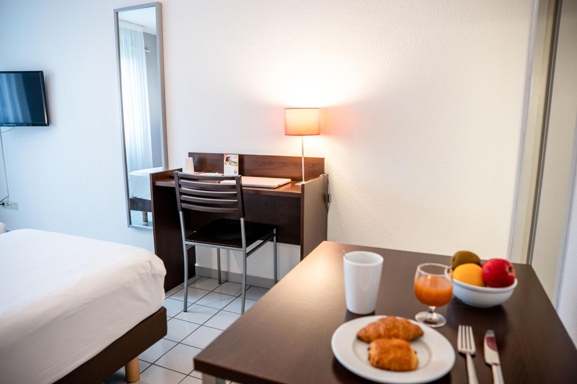 Comfort La Hotel
